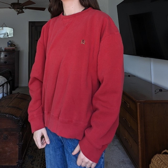 Vintage Tommy Hilfiger Emblem Red Crew Neck Sweatshirt - Picture 3 of 4